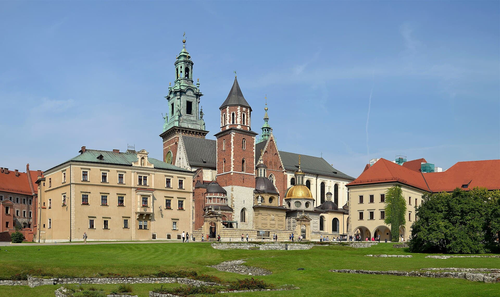 Why Wawel Cathedral Remains Kraków’s Most Iconic Landmark